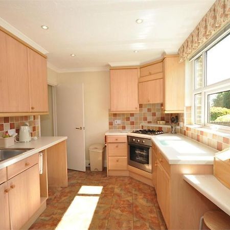Thames View Apartments Стейнс Экстерьер фото